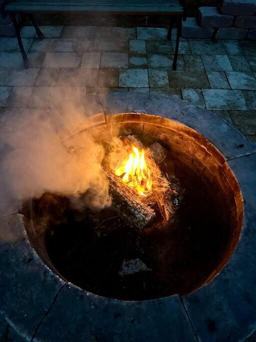 Beautiful & Peaceful Cabin W/ Deck Garden & Fire-Pit Murphy Ngoại thất bức ảnh