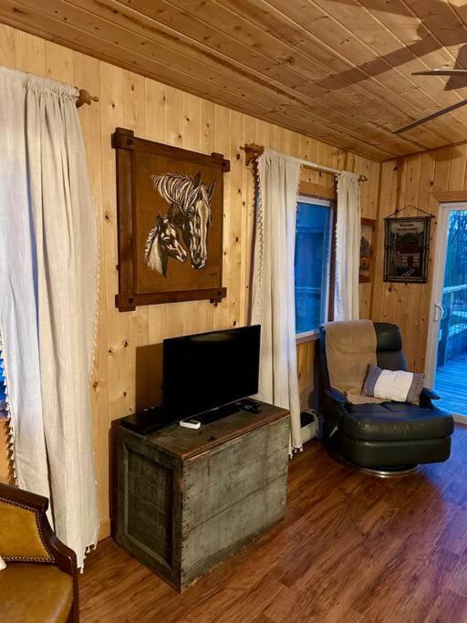 Beautiful & Peaceful Cabin W/ Deck Garden & Fire-Pit Murphy Ngoại thất bức ảnh