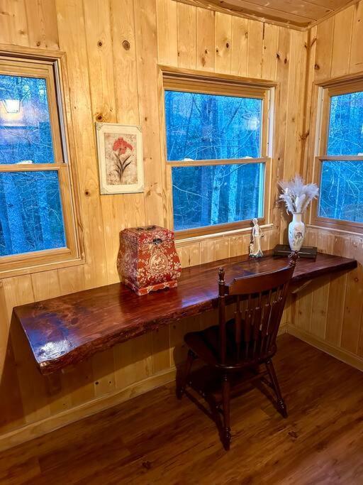 Beautiful & Peaceful Cabin W/ Deck Garden & Fire-Pit Murphy Ngoại thất bức ảnh