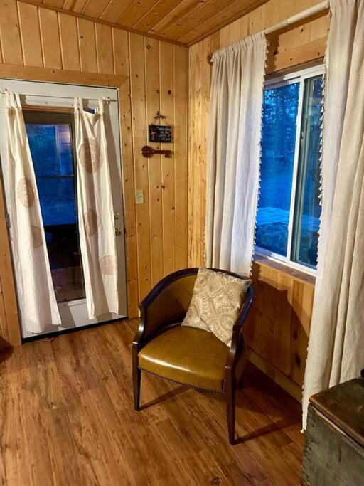 Beautiful & Peaceful Cabin W/ Deck Garden & Fire-Pit Murphy Ngoại thất bức ảnh